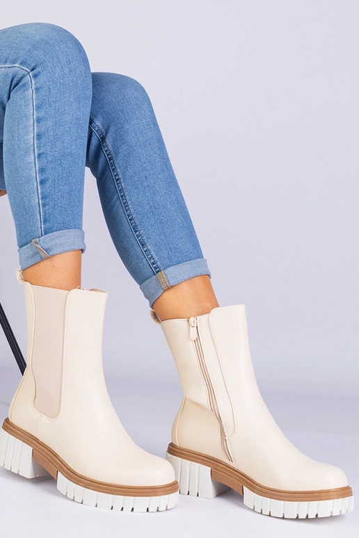 Bēši puszābaki no Tantala mākslīgās ādas