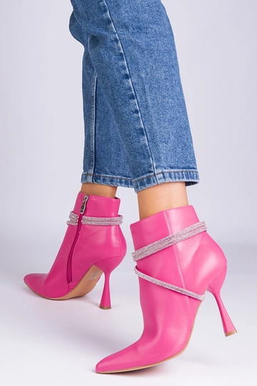 Rozā augstpapēžu puszābaki,...