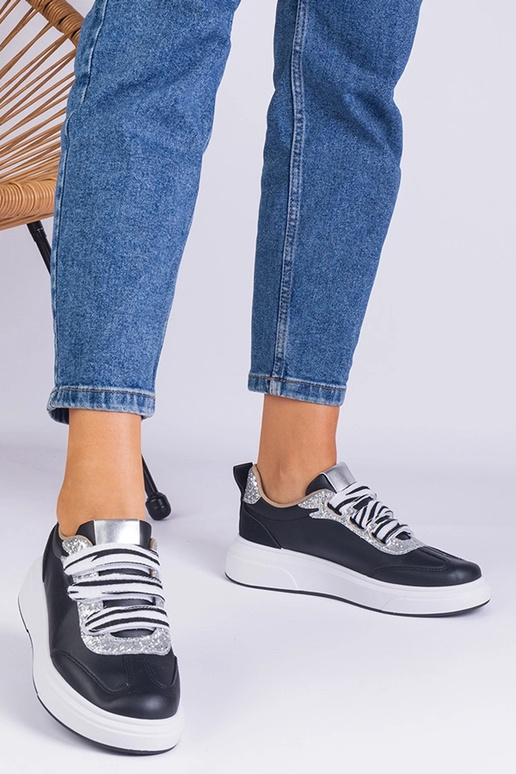 Melnas sieviešu kedas rotātas ar...