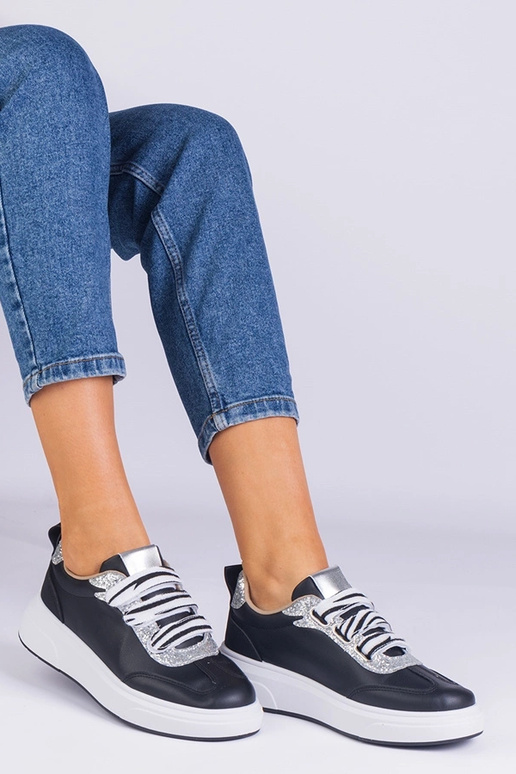 Melnas sieviešu kedas rotātas ar...