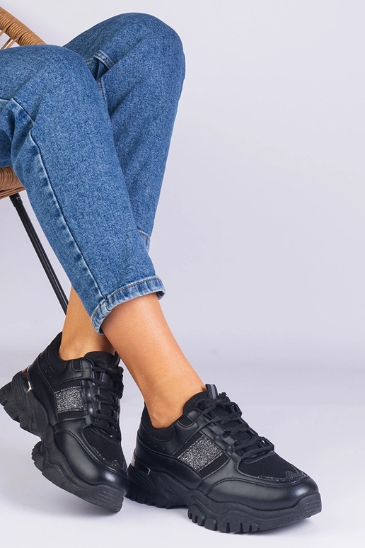 Melnas sieviešu kedas rotātas ar...