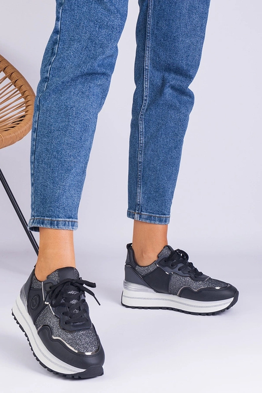 Melnas sieviešu kedas rotātas ar...