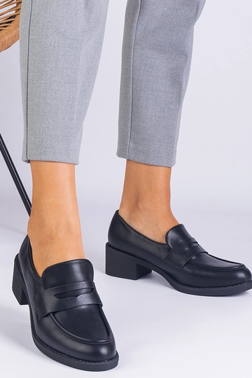 Melnas sieviešu zempapēžu... 2