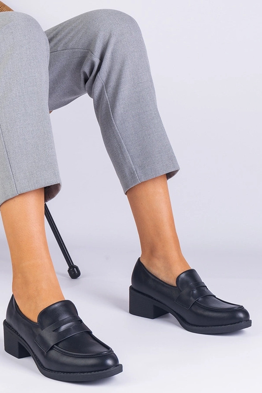 Melnas sieviešu zempapēžu eko-ādas...