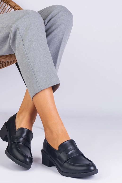 Melnas sieviešu zempapēžu eko-ādas...