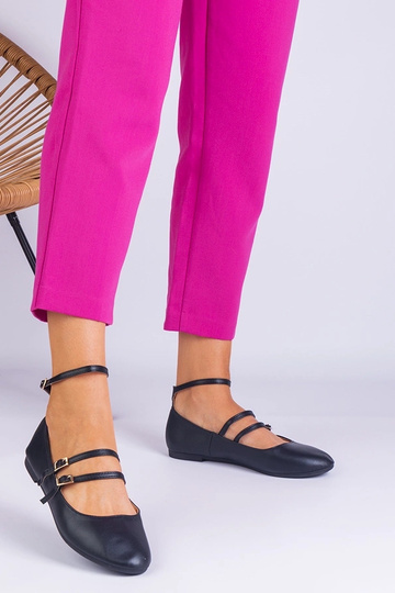 Melnās balerīnas no... 2