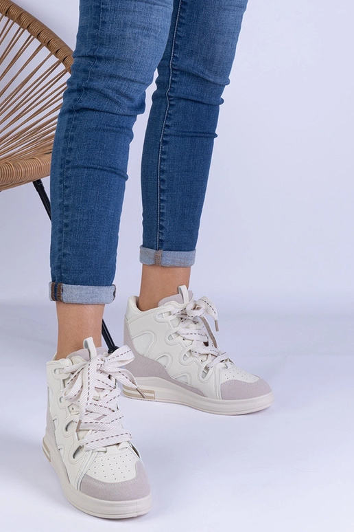 Baltas sieviešu kedas ar biezām...