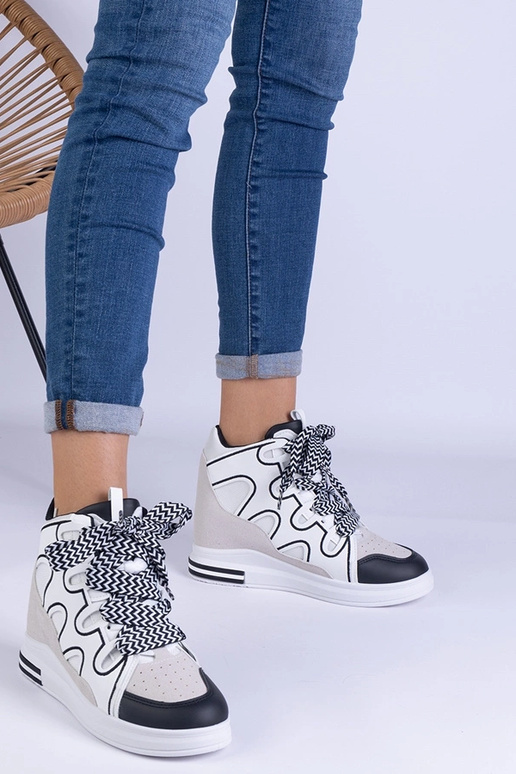 Baltas sieviešu kedas ar biezām...