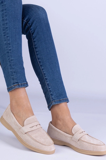 Smilšu krāsas klasiskās...