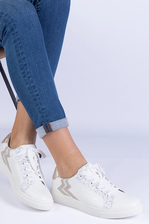 Baltas sieviešu kedas ar reljefu un...