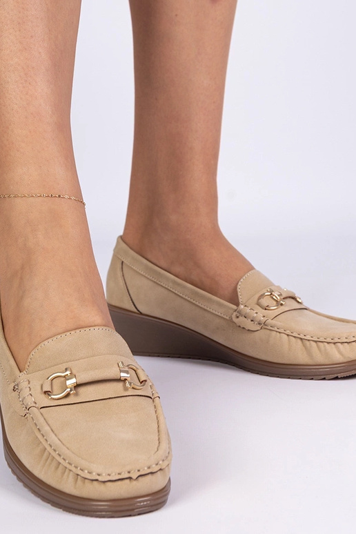 Brūni sieviešu mokasīni uz platformas...