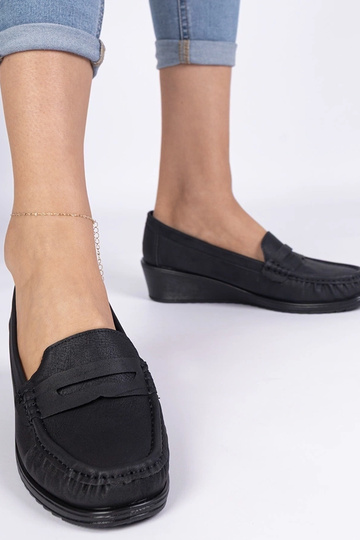 Melni mokasīni sievietēm uz...