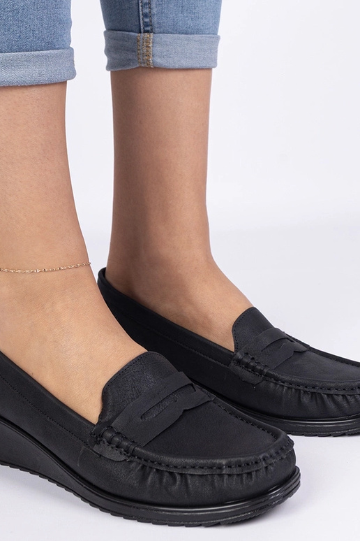 Melni mokasīni sievietēm uz...