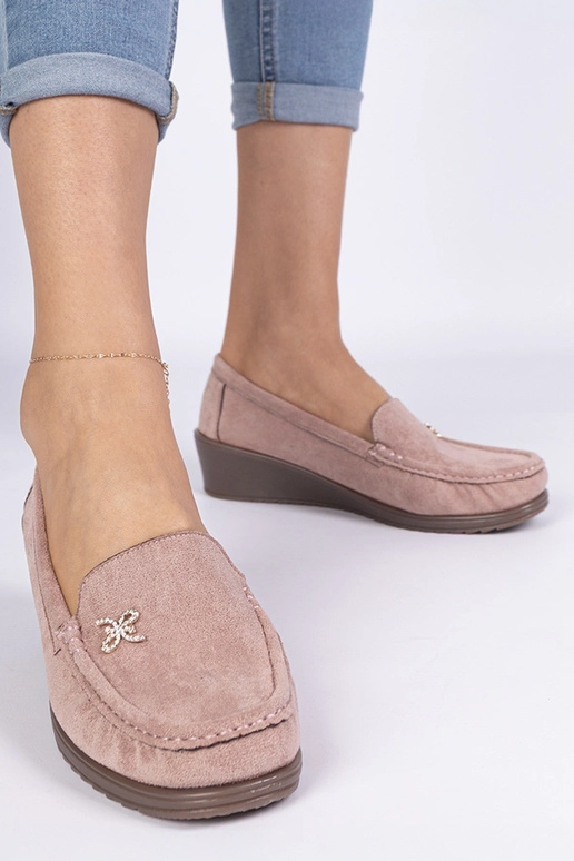 Rozā sieviešu mokasīni uz platformas...