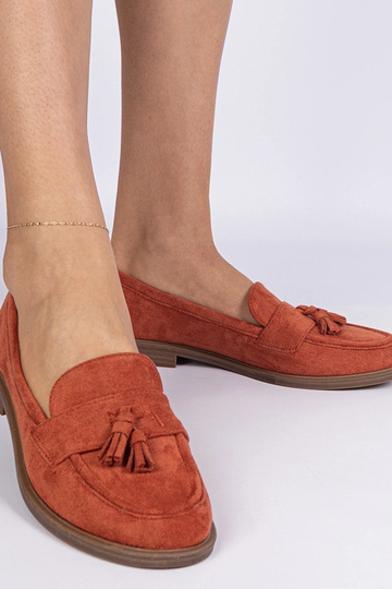 Oranžīgi sieviešu mokasīni...