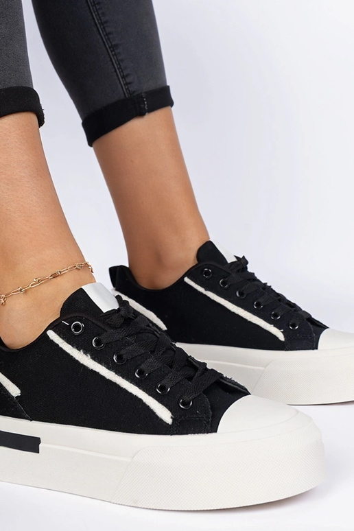 Melni sieviešu platformas apavi