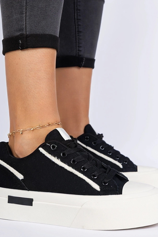 Melni sieviešu platformas apavi