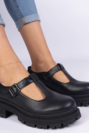 Melni apavi ar platformu no... 2