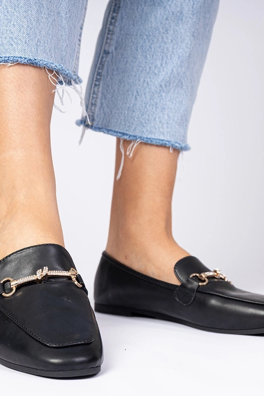 Melni mokasīni ar rotājumu un... Melni mokasīni ar rotājumu un...