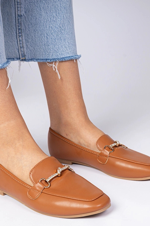 Brūni mokasīni ar rotājumu un...