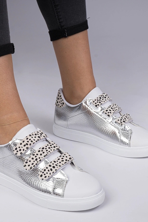 Astrala sudraba sneakersi ar... Astrala sudraba sneakersi ar...