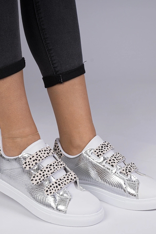 Astrala sudraba sneakersi ar... Astrala sudraba sneakersi ar...