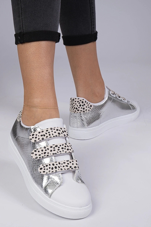 Astrala sudraba sneakersi ar... Astrala sudraba sneakersi ar...