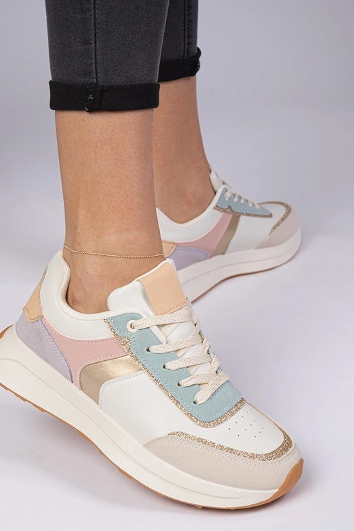 Markuta daudzkrāsaini sieviešu... Markuta daudzkrāsaini sieviešu...