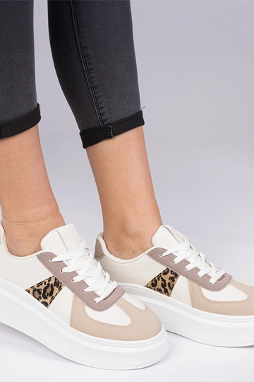 Brūni sneakers apavi uz platformas Mishel 2