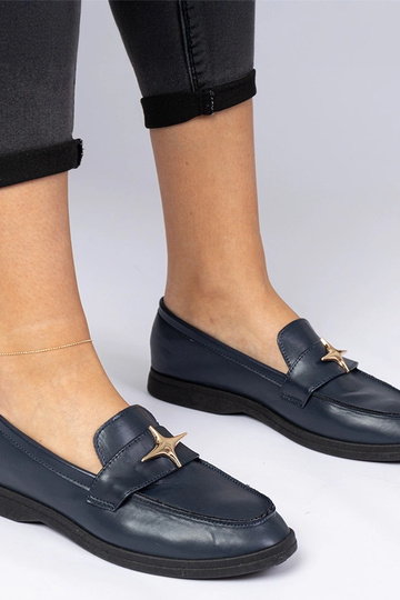 Tumši zilas sieviešu...