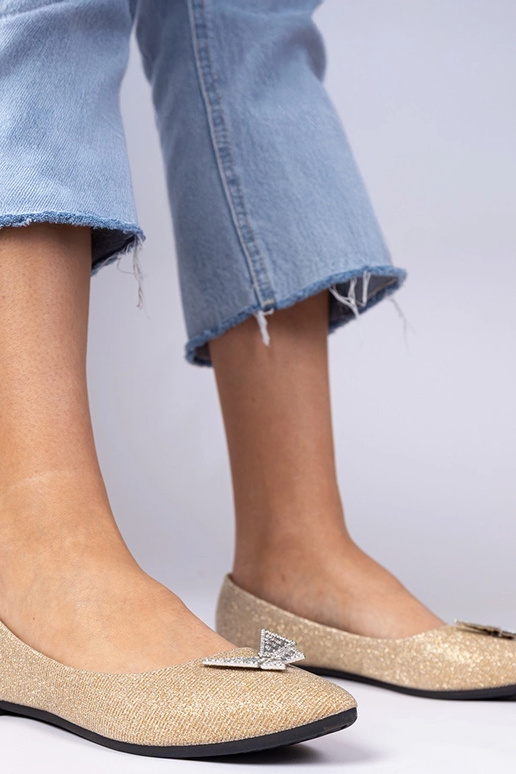 Zelta sieviešu balerīnas ar spīdumu... Zelta sieviešu balerīnas ar spīdumu...