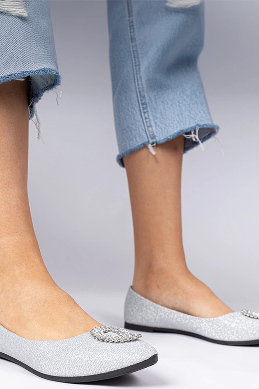 Sudraba sieviešu balerīnas ar spīdumu... Sudraba sieviešu balerīnas ar spīdumu...