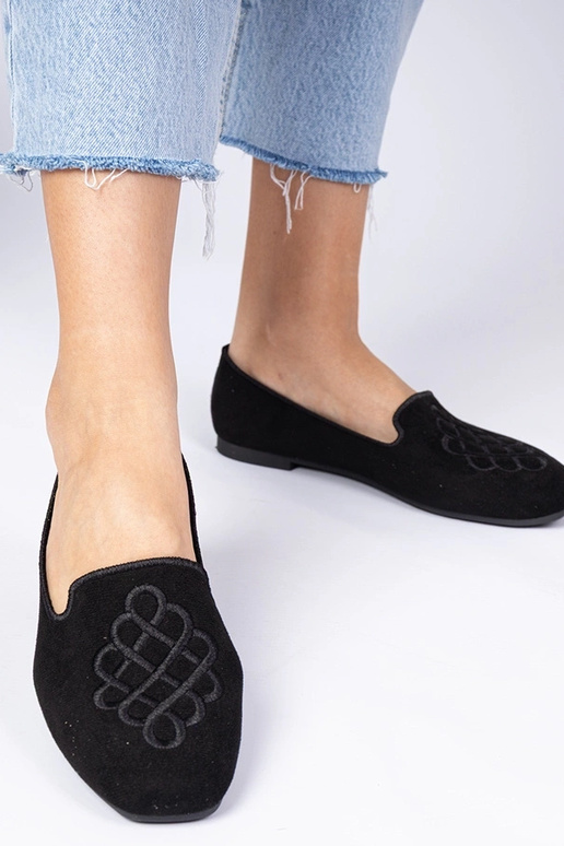 Melni sieviešu balerīnas no mākslīgās...