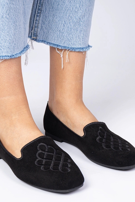 Melni sieviešu balerīnas no mākslīgās...