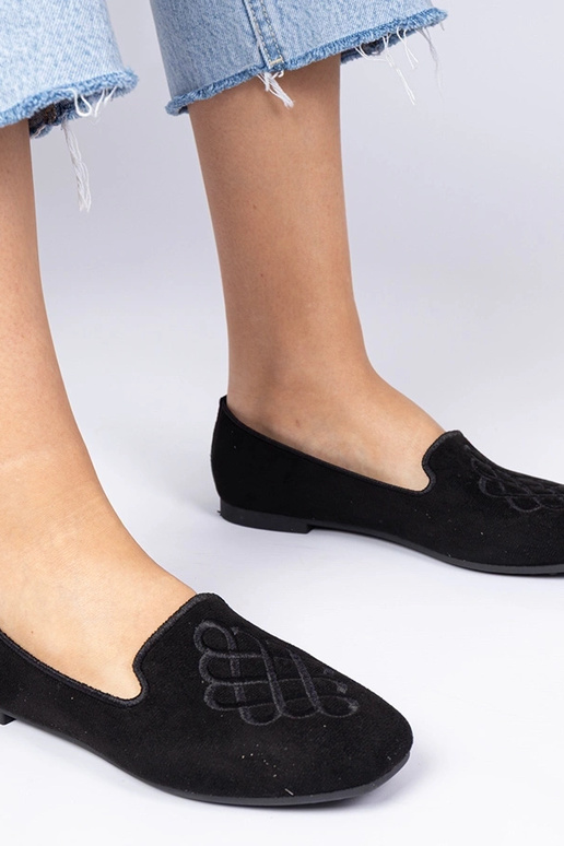 Melni sieviešu balerīnas no mākslīgās...