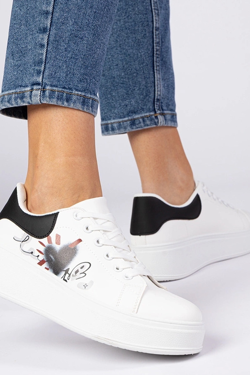 Baltā un melnā sporta apavi sievietēm... Baltā un melnā sporta apavi sievietēm...