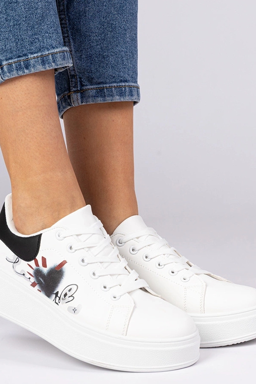 Baltā un melnā sporta apavi sievietēm... Baltā un melnā sporta apavi sievietēm...