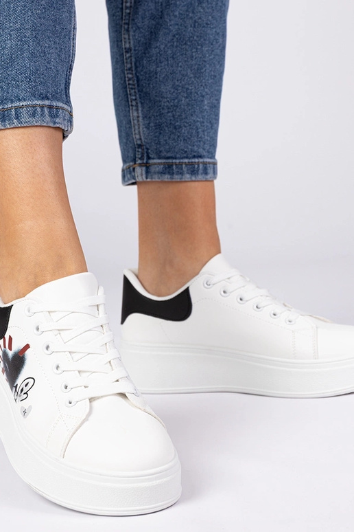 Baltā un melnā sporta apavi sievietēm... Baltā un melnā sporta apavi sievietēm...