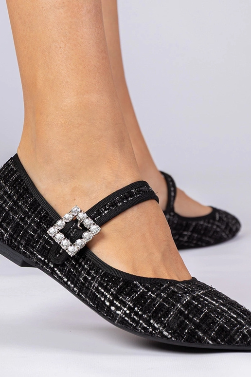 Melni sieviešu balerīnas ar sprādzi... Melni sieviešu balerīnas ar sprādzi...