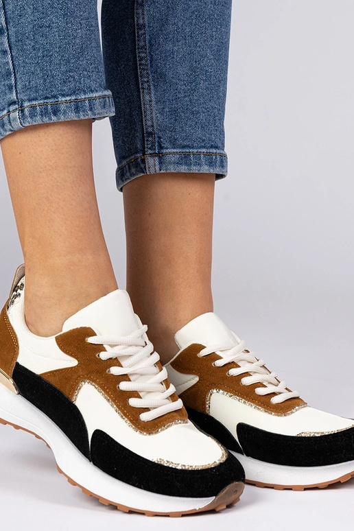 Elizara balti-melnās sieviešu kedas... Elizara balti-melnās sieviešu kedas...