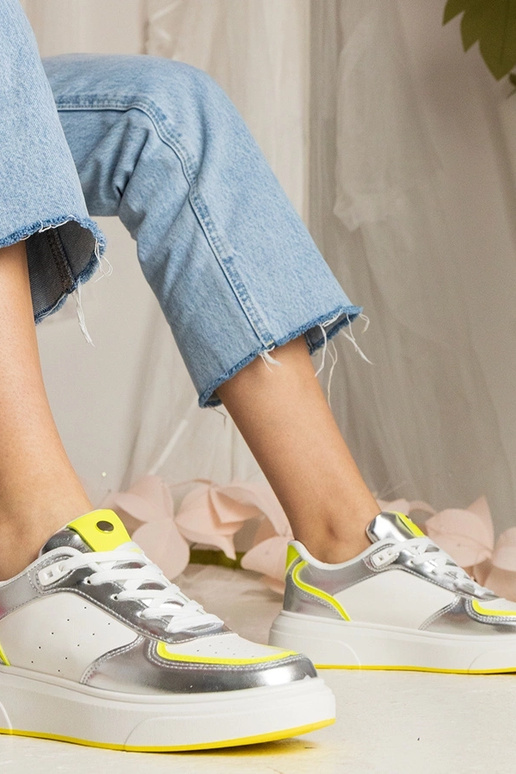 Sudraba dāmu kedas ar neona...