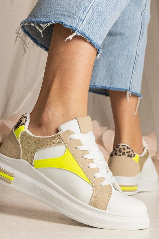 Baltas dāmu kedas ar spīdumu un...