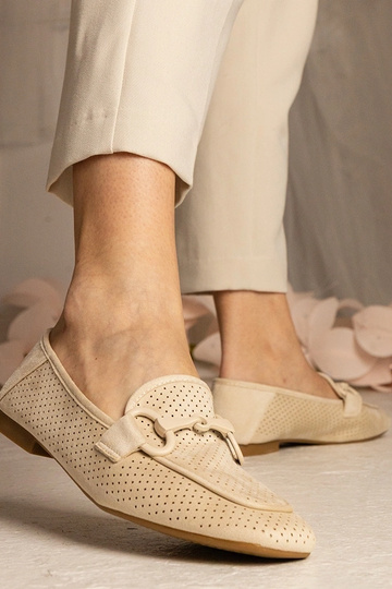 Bēšas dāmu caurspīdīgas...