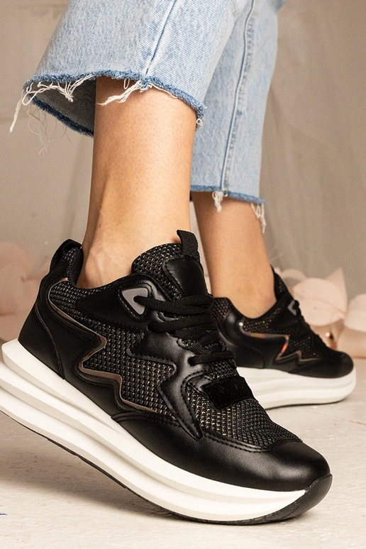 Melnas kedas ar hologrāfisku elementu...