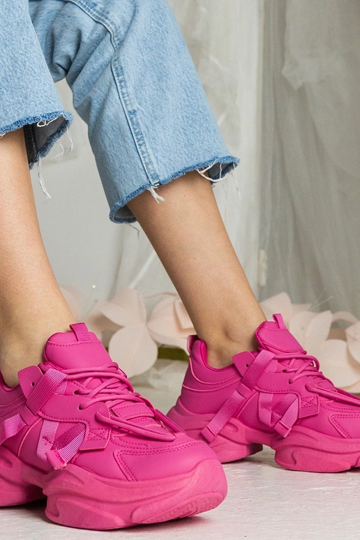 Rozā masīvie sporta apavi sievietēm...