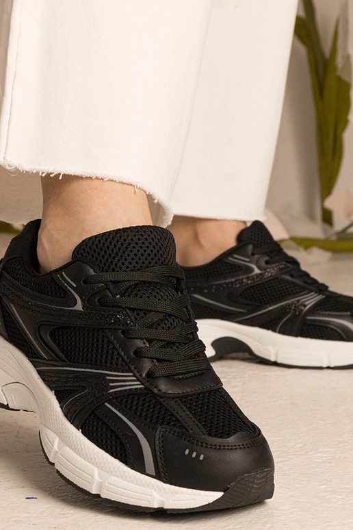 Melni sporta apavi sievietēm ar...