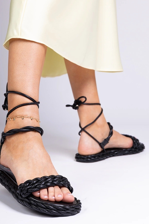 Melni pinumi sieviešu sandales Tarina