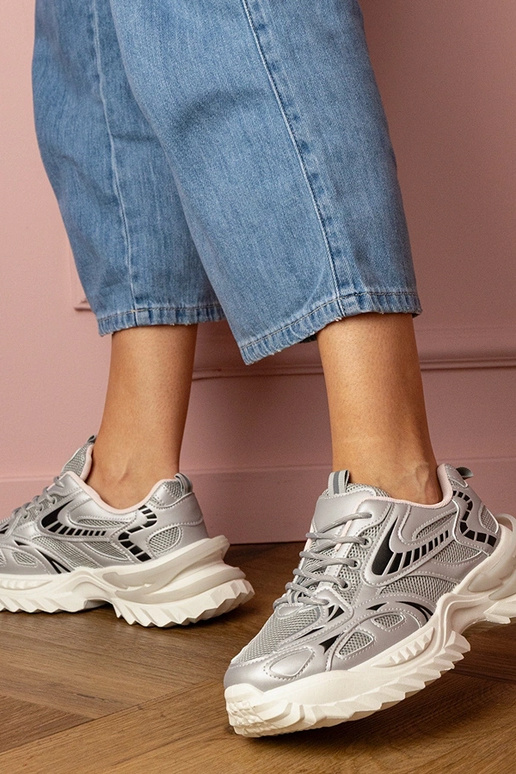 Sudraba sieviešu sporta apavi uz...