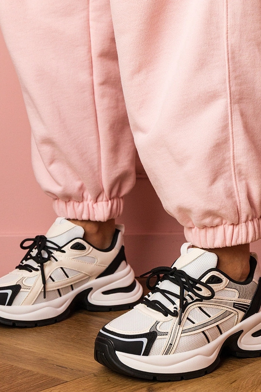 Melni-baltie sieviešu sporta apavi uz...