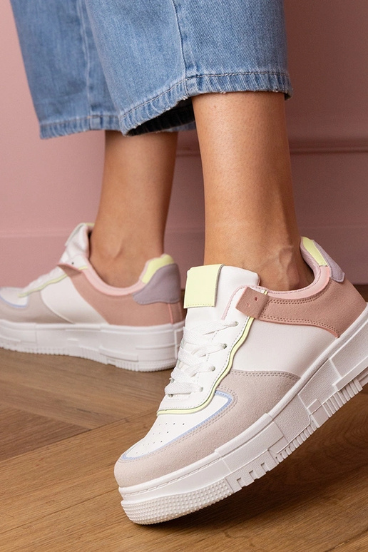 Balti-pelēki sieviešu sporta apavi uz...